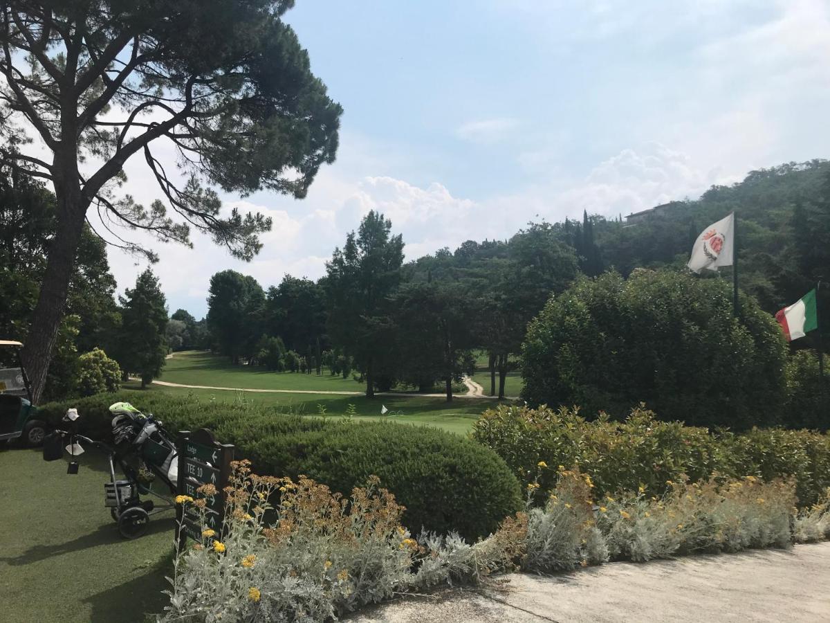 Panorama Lake View, Pool & Garden, 2 Bathrooms, Kingsize & Single-Beds, Fast Internet Toscolano Maderno Exteriör bild