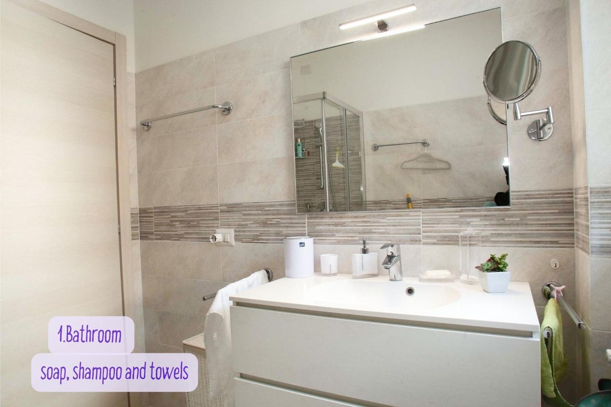 Panorama Lake View, Pool & Garden, 2 Bathrooms, Kingsize & Single-Beds, Fast Internet Toscolano Maderno Exteriör bild